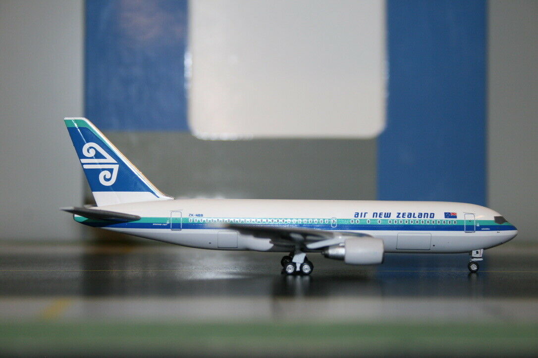 AEROCLASSICS 1/400 Air New Zealand Boeing 767-200 ZK-NBB (AC419519