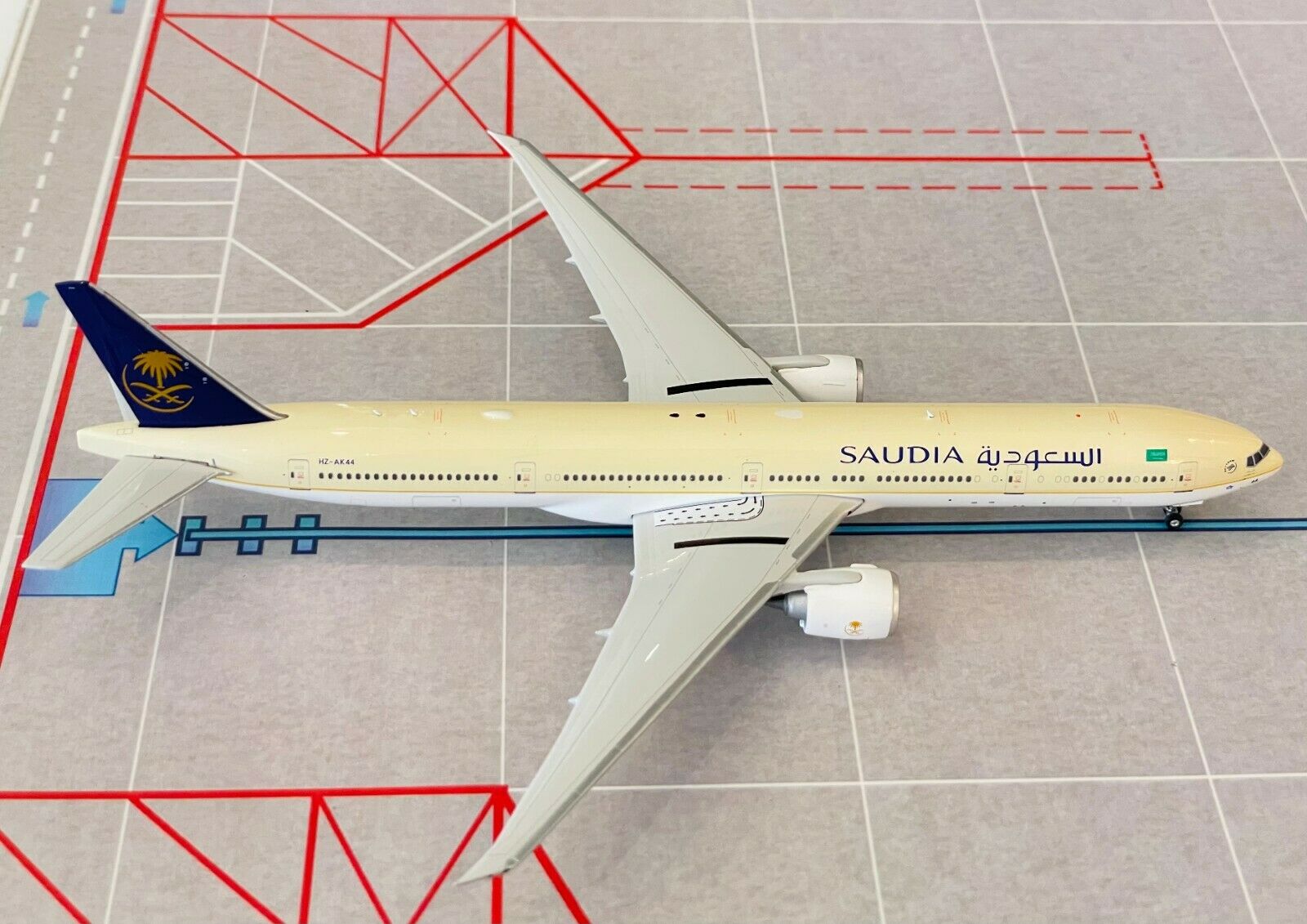 PHOENIX 1/400 SAUDIA – SAUDI ARABIAN AIRLINES BOEING 777-300ER HZ