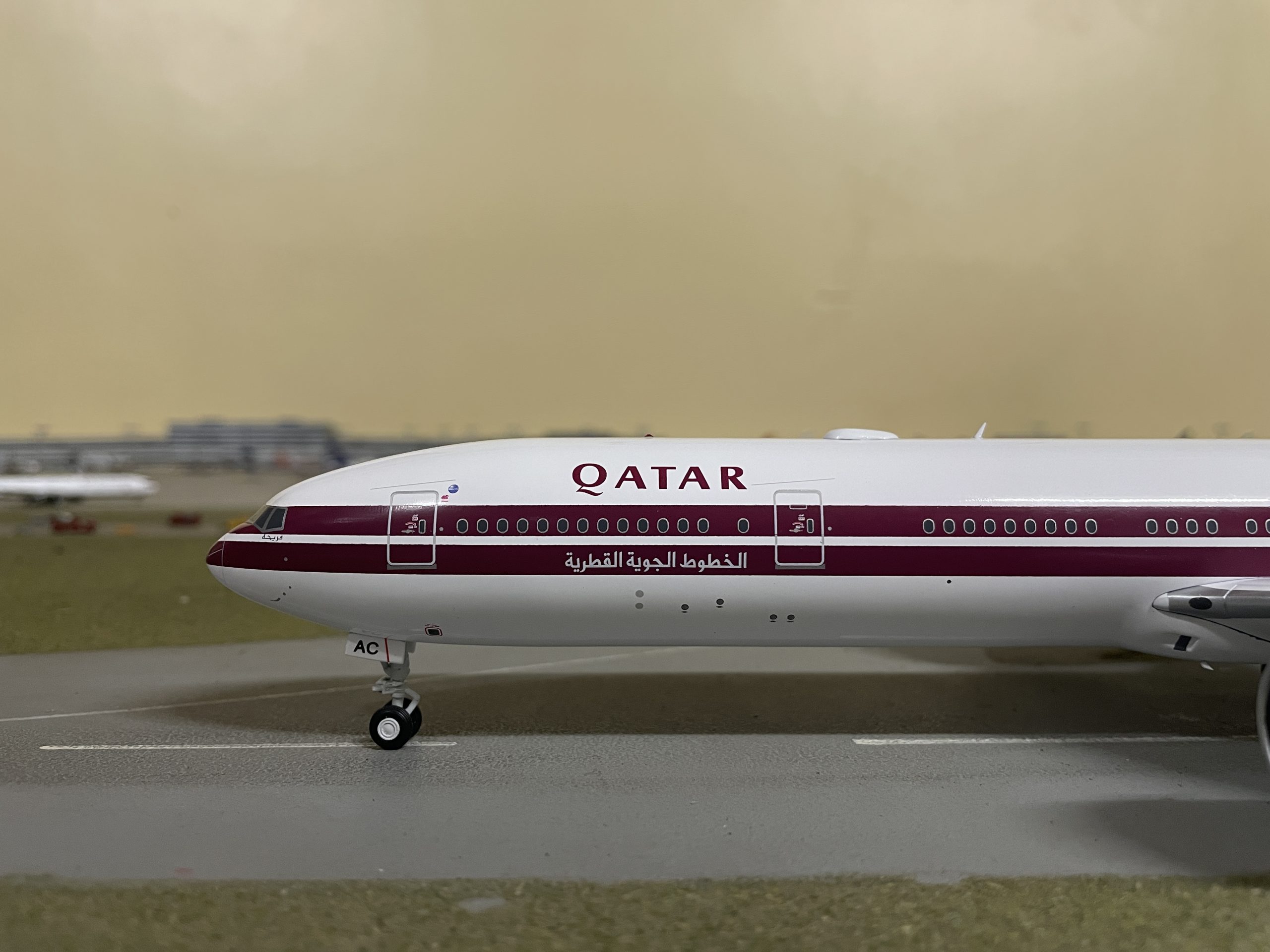 WEB限定 Gemini200 1/200 777-300ER カタール航空 25th Airways 25th