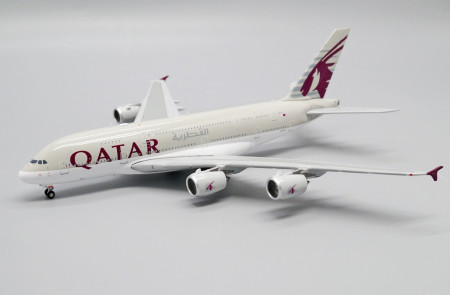 Qatar airways toy sales airplane